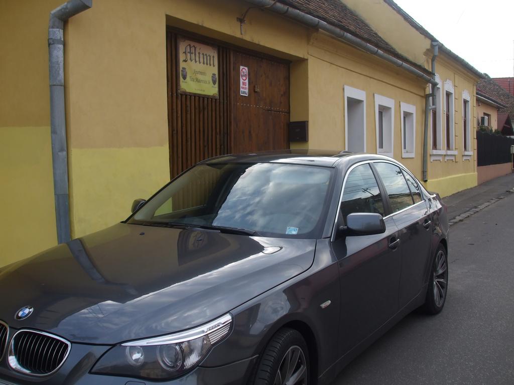 Pensiunea Mimi Medias Exterior photo